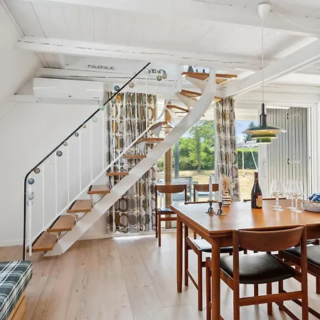 Beautiful In With Kitchen *